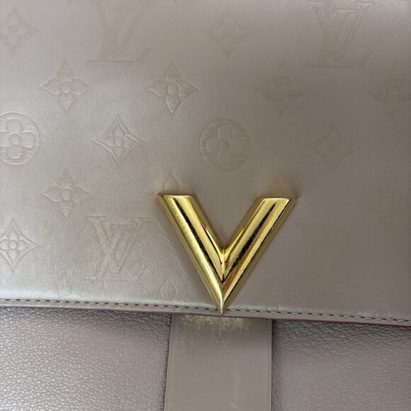 Authentic LOUIS VUITTON Very One Handle 2 Way Shoulder Bag Calfskin Leather - Picture 9 of 16